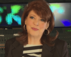 Lynn Barrington: Grieving the Death of Multiple Loved Ones, Beloved Pets & Burnout.
